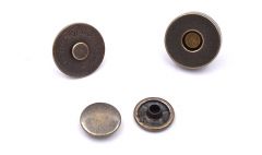 Magnetic snap antique 18mm